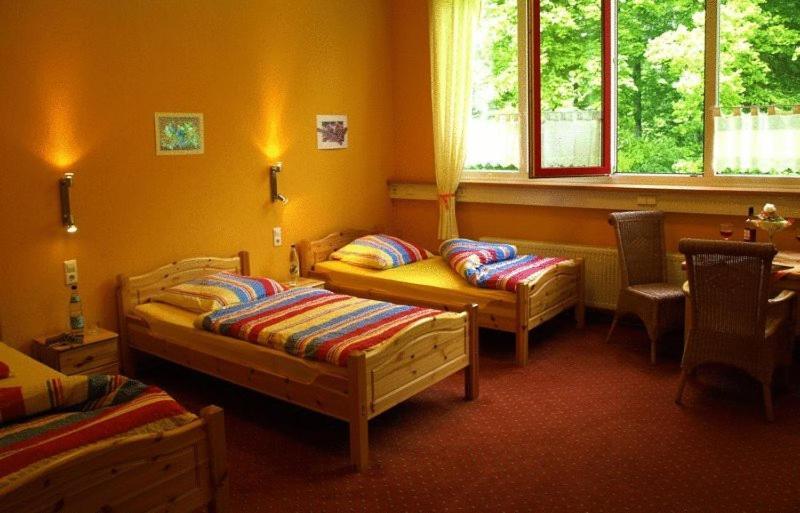 Econo Motel Goelzer ビューヒェンベウーレン エクステリア 写真
