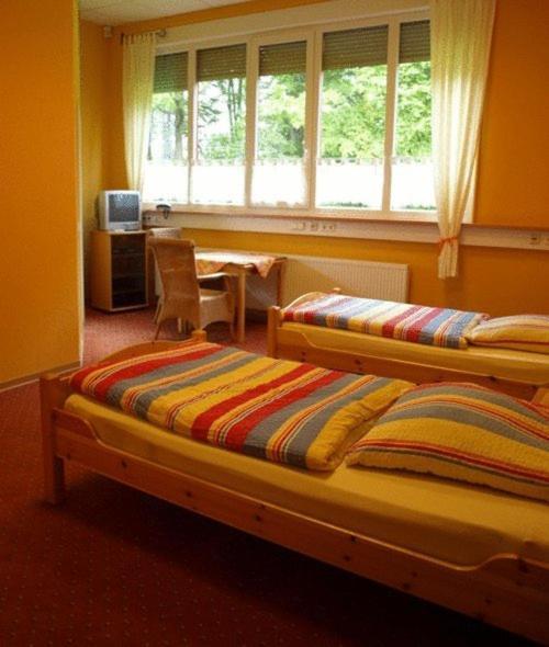 Econo Motel Goelzer ビューヒェンベウーレン エクステリア 写真